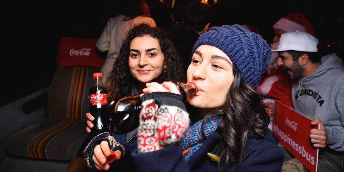 COCA-COLA HAPPINESS BUS 